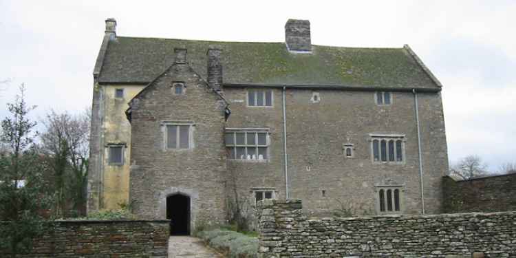 Llancaiach Fawr Manor