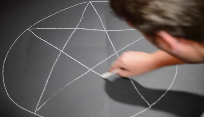 Draw A Pentagram