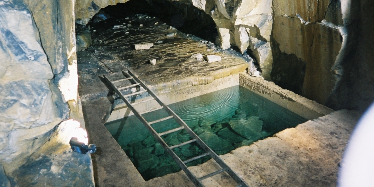 The well in Browns Folly Mine.