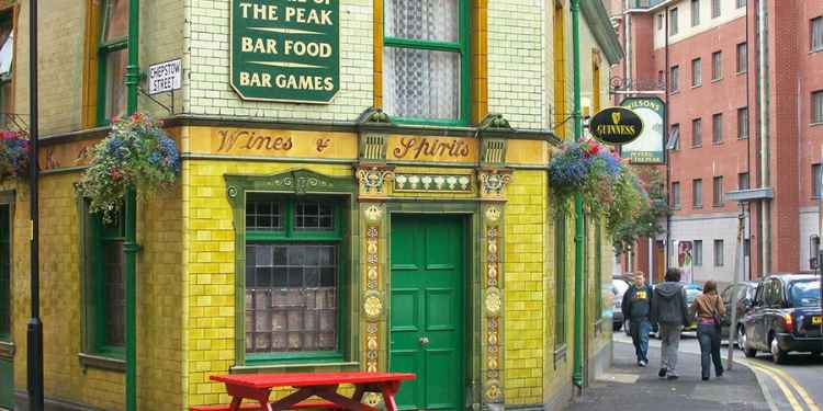 Peveril Of The Peak, Manchester