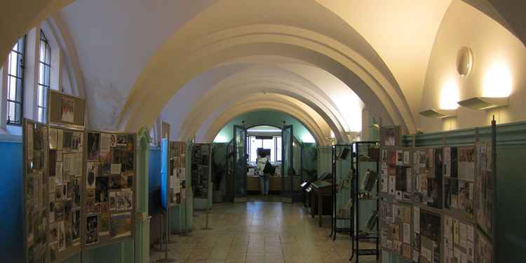 Bristol Central Library, Bristol