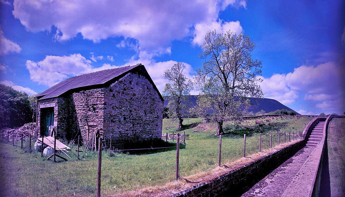 The Haunted Hunts At Pendle Hill - Shadow Of The Hill