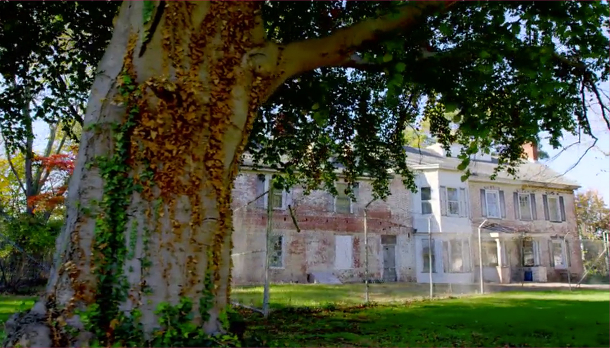 Paranormal Lockdown US: White Hill Mansion