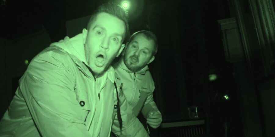 The Haunted Hunts: Cemeteries Of The Dead - 'Samlesbury Hall'