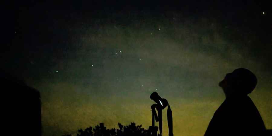 UFO Spotting At Knap Hill